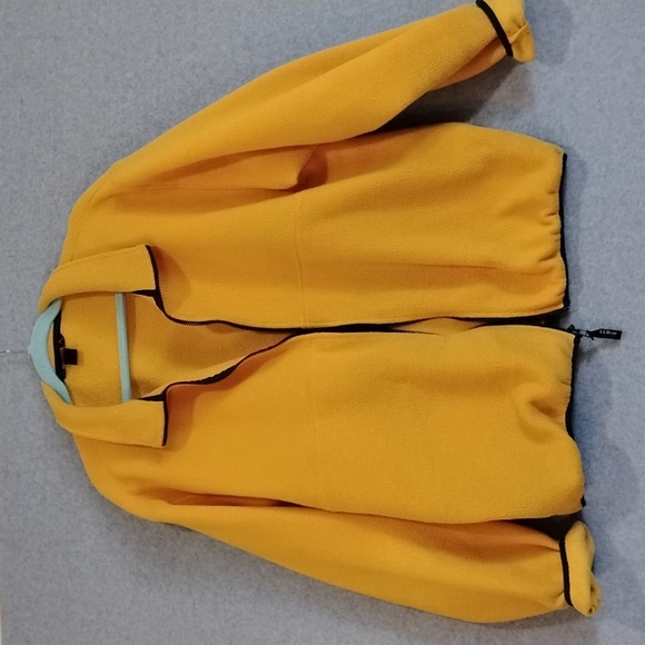 L.L. Bean Golden Fleece Jacket with Black Accents - Picture 1 of 8